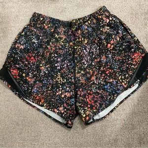 Lululemon Hotty Hot Shorts (2.5”)